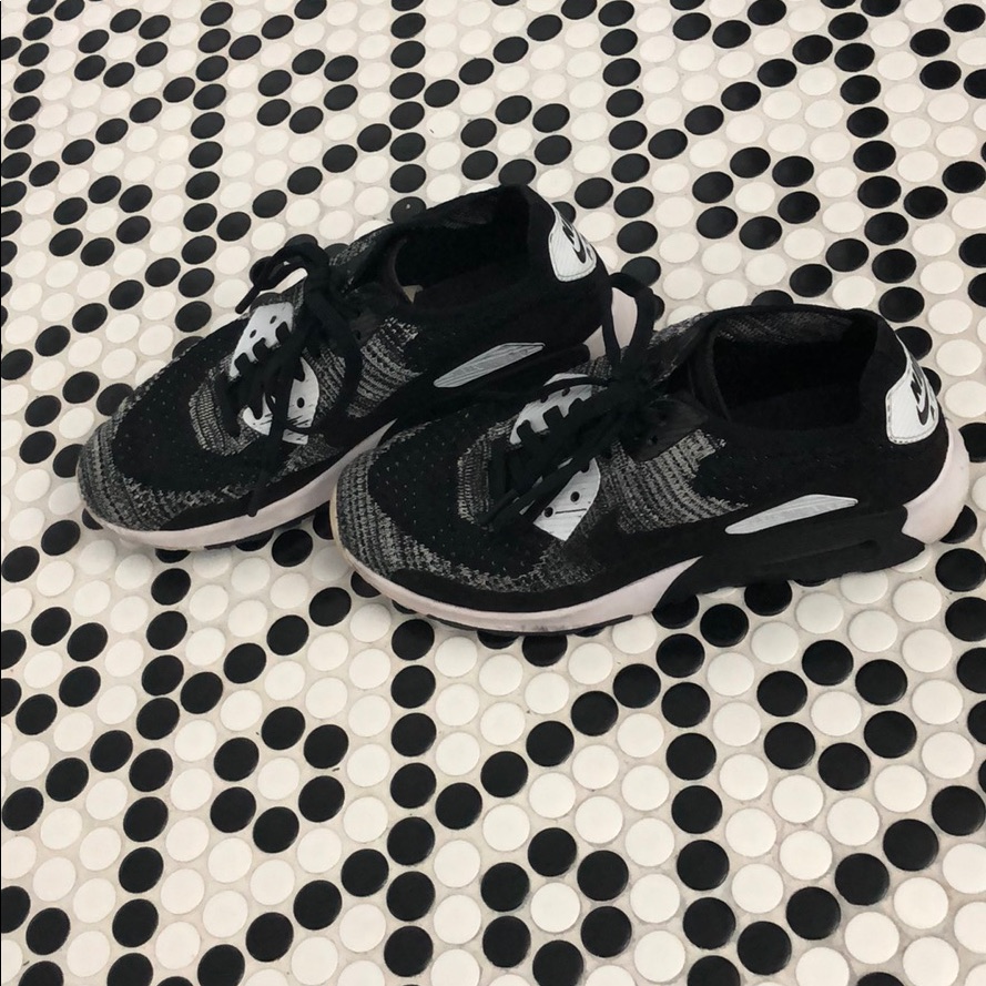 Nike Air Max 90